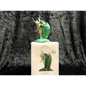 Peeking Pixie 2012 Hallmark Disney Ornament Peter Pan Tinker Bell